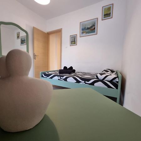הוילה Peraía Sunny House מראה חיצוני תמונה