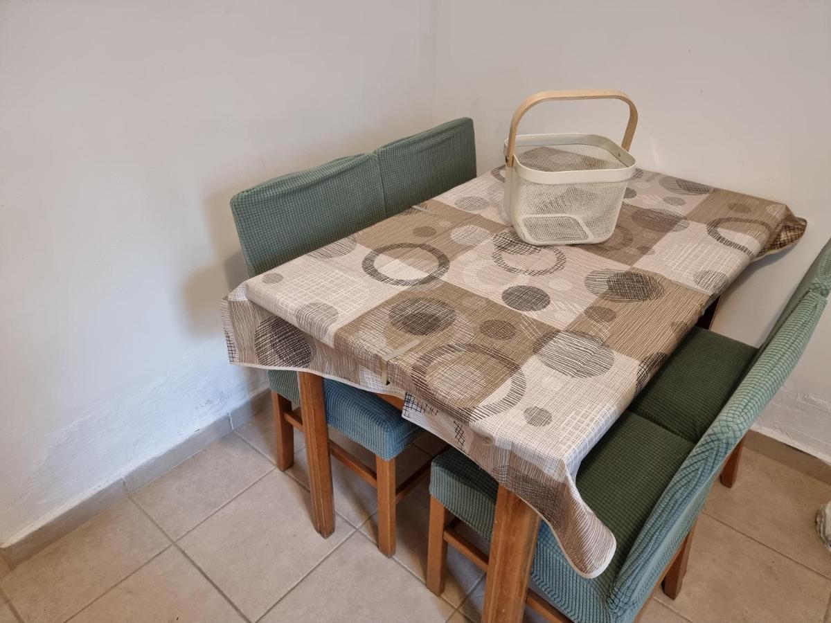 הוילה Peraía Sunny House מראה חיצוני תמונה