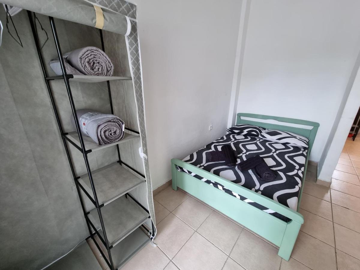 הוילה Peraía Sunny House מראה חיצוני תמונה